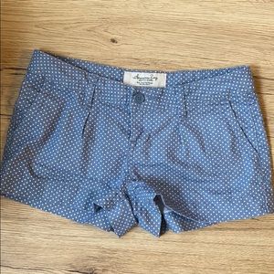 Vintage American Rag stone blue mini shorts w/ polka dots
